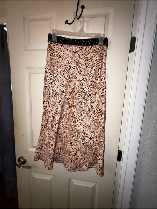 La ven Dresses & Skirts - Polka Dot Trim Leopard Print Midi Skirt - Pink